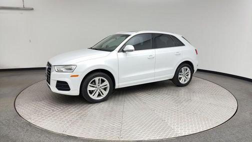 Glacier White Metallic 2017 Audi Q3 2.0T Premium Plus
