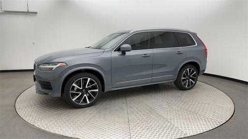 2022 Volvo XC90 T6 Momentum 7 Passenger