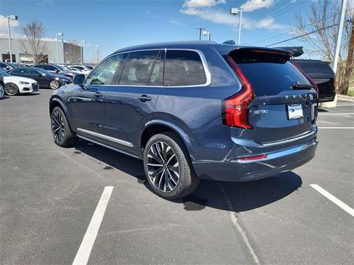 2025 Volvo XC90 B5 Plus 7-Seater