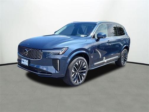 2025 Volvo XC90 B5 Plus 7-Seater