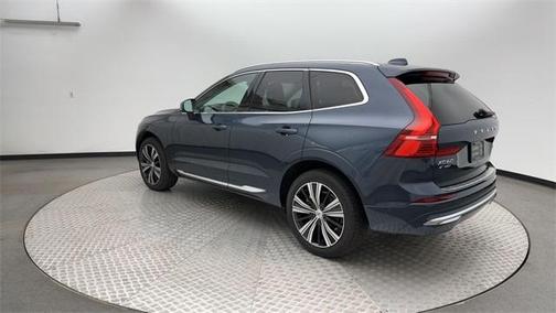 2022 Volvo XC60 B6 Inscription