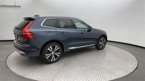2022 Volvo XC60 B6 Inscription