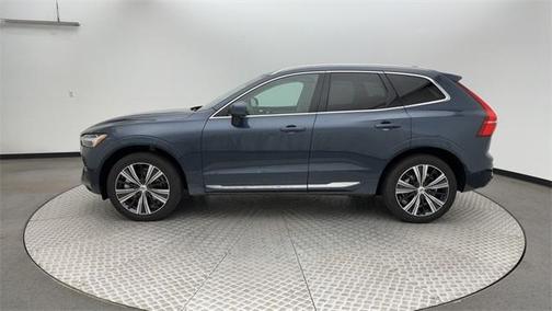 2022 Volvo XC60 B6 Inscription