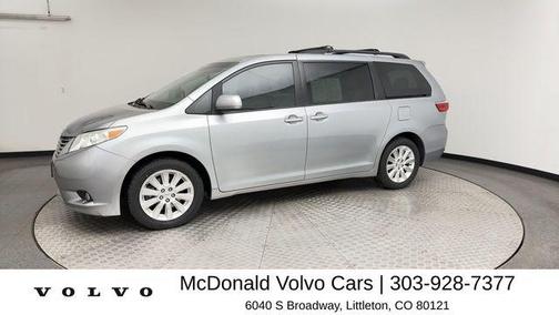 Super White 2016 Toyota Sienna XLE Premium