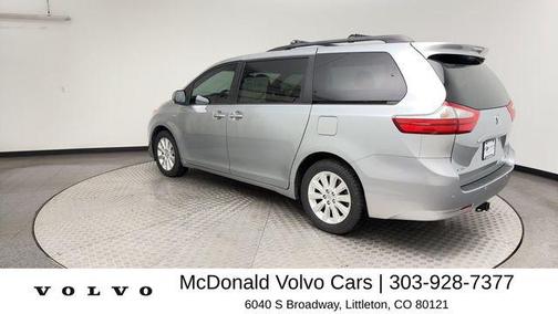 Super White 2016 Toyota Sienna XLE Premium