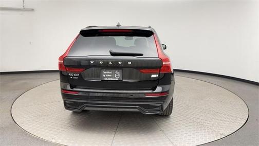 2022 Volvo XC60 Recharge Plug-In Hybrid T8 R-Design