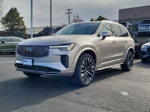 2026 Volvo XC90 B6 Plus 6-Seater