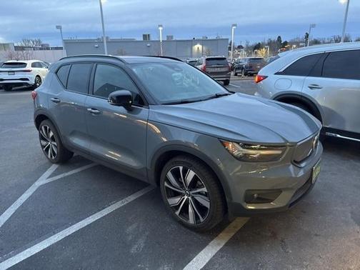 2021 Volvo XC40 Recharge Pure Electric P8
