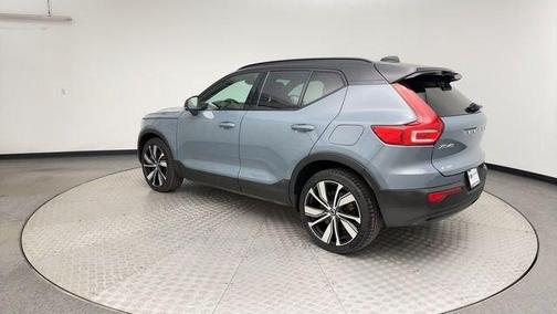 Gray Metallic 2021 Volvo XC40 Recharge Pure Electric P8