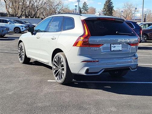 2026 Volvo XC60 B5 Ultra