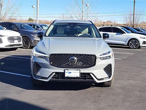 2026 Volvo XC60 B5 Ultra