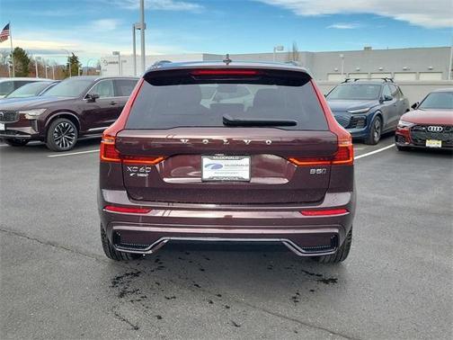 2026 Volvo XC60 B5 Ultra