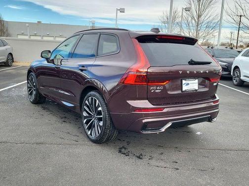 2026 Volvo XC60 B5 Ultra