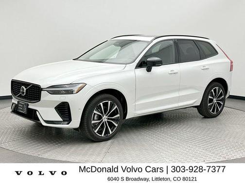 Crystal White Metallic 2025 Volvo XC60 B5 Plus