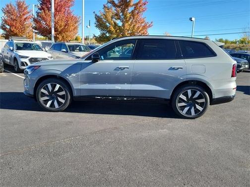 2025 Volvo EX90 Twin Motor Plus