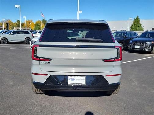 2025 Volvo EX90 Twin Motor Plus