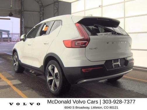 Crystal White Pearl 2025 Volvo XC40 B5 Plus Bright Theme