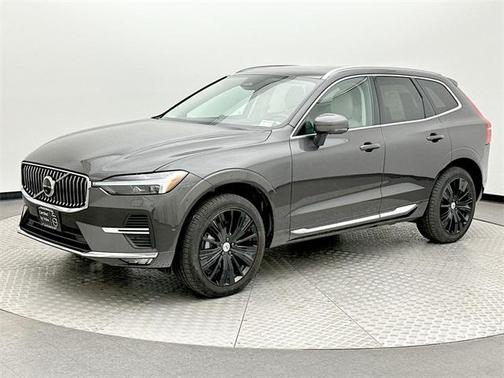 2022 Volvo XC60 B5 Inscription