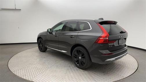 2022 Volvo XC60 B5 Inscription