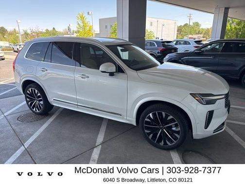 Crystal White Pearl 2026 Volvo XC90 B6 Plus 7-Seater