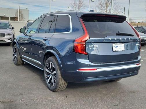 2026 Volvo XC90 B5 Core