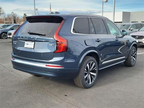 2026 Volvo XC90 B5 Core