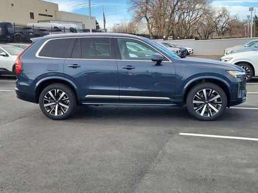 2026 Volvo XC90 B5 Core