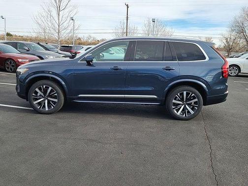 2026 Volvo XC90 B5 Core