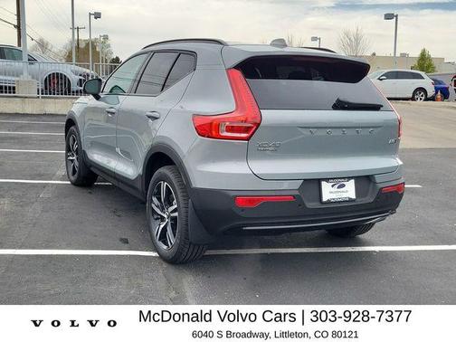 Gray Metallic 2026 Volvo XC40 B5 Core
