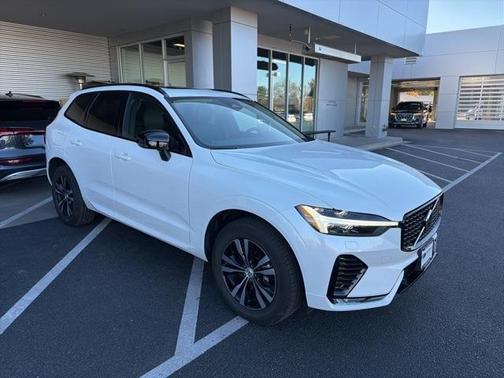 2025 Volvo XC60 B5 Core