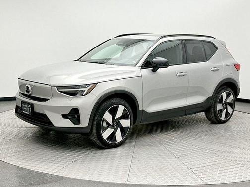 2023 Volvo XC40 Recharge Pure Electric Twin Plus