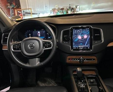 2023 Volvo XC90 B6 Core