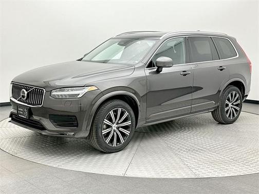 2023 Volvo XC90 B6 Core