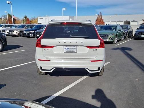 2026 Volvo XC60 B5 Plus