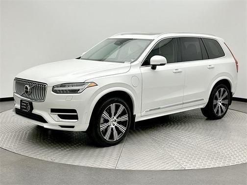 2024 Volvo XC90 Recharge Plug-In Hybrid T8 Plus 6 Passenger