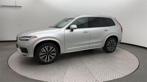 2022 Volvo XC90 T6 Momentum 7 Passenger