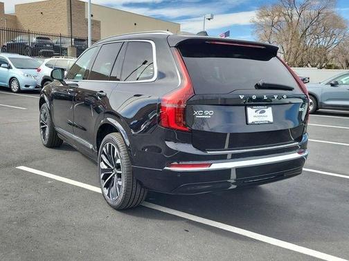 2026 Volvo XC90 B5 Plus 7-Seater