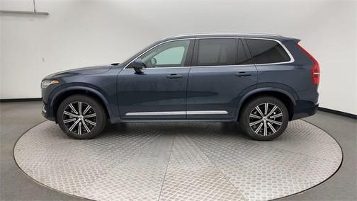 2025 Volvo XC90 B5 Core