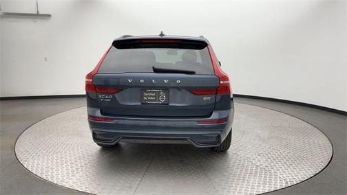 2025 Volvo XC60 B5 Core