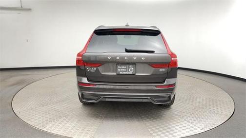 2025 Volvo XC60 B5 Plus