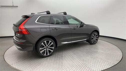 2023 Volvo XC60 Recharge Plug-In Hybrid T8 Ultimate Bright Theme