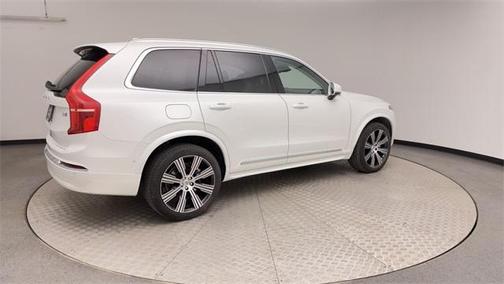 2024 Volvo XC90 B6 Ultimate Bright Theme 7-Seater