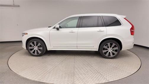 2024 Volvo XC90 B6 Ultimate Bright Theme 7-Seater