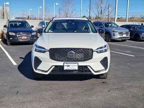 2026 Volvo XC60 B5 Ultra