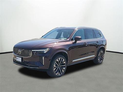 2025 Volvo XC90 B5 Core