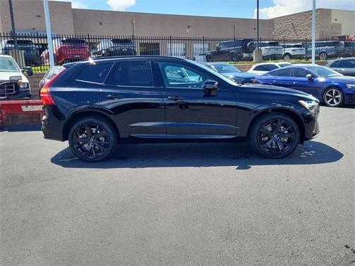 2025 Volvo XC60 Plug-In Hybrid T8 Ultra Black Edition