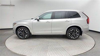 2025 Volvo XC90 B5 Core