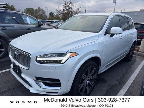 Crystal White Pearl 2025 Volvo XC90 Plug-In Hybrid T8 Ultra 6-Seater