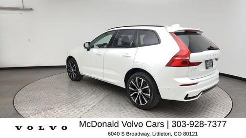 Crystal White Metallic 2025 Volvo XC60 B5 Plus