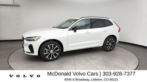 Crystal White Metallic 2025 Volvo XC60 B5 Plus